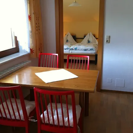 Apartment - Melanie *